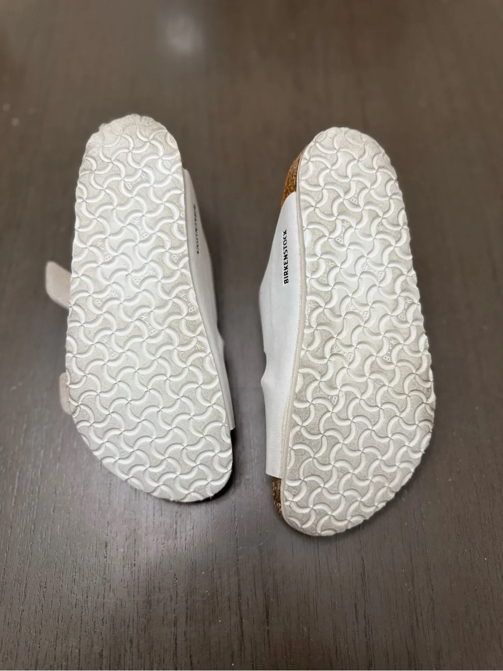 Birkenstock Size 33 (big kids 2) White Arizona